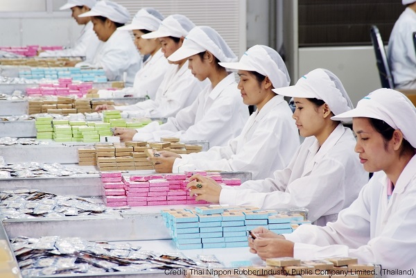 Bên trong nhà máy sản xuất bao cao su lớn nhất Thái Lan