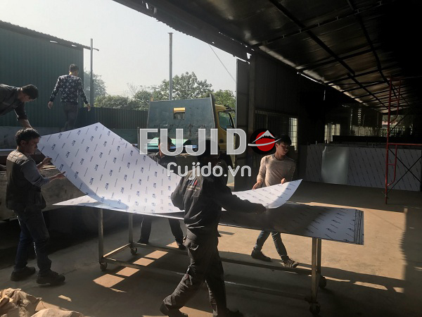 sản xuất inox thang máy