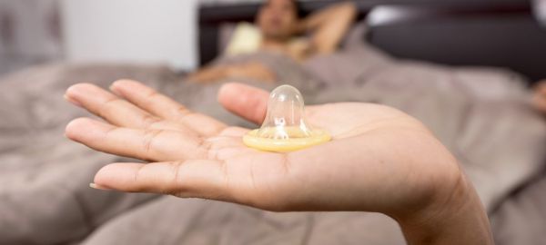 Những lưu ý giúp bạn dùng bao cao su an toàn nhất, hiệu quả nhất