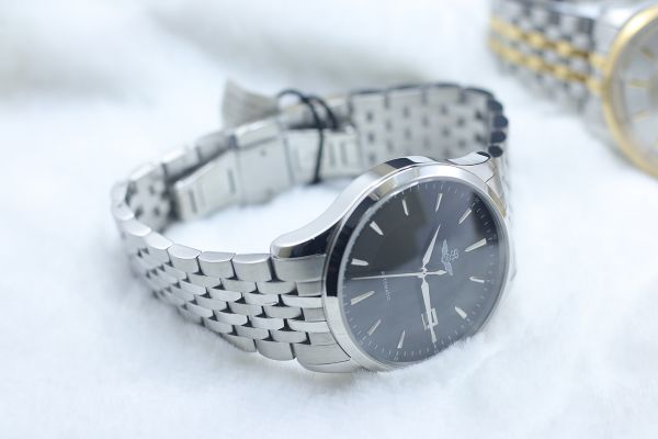 đồng hồ SRWatch SG8885.1101AT