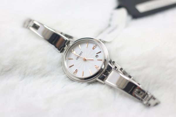 đồng hồ Orient FSZ40004W0