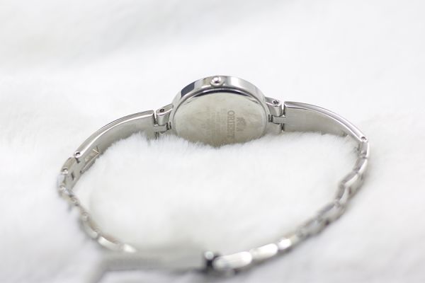 đồng hồ Orient FSZ40004W0