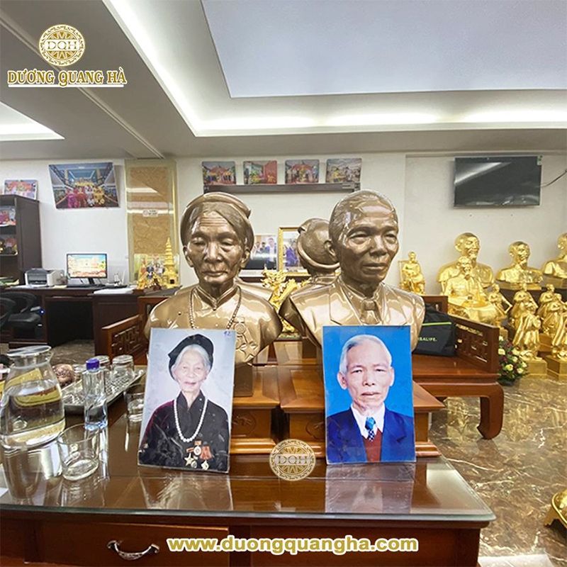 đúc tượng truyền thần 