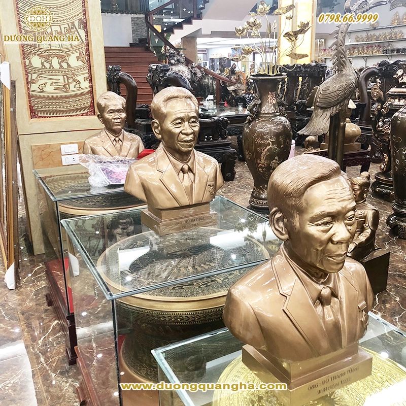 đúc tượng truyền thần 