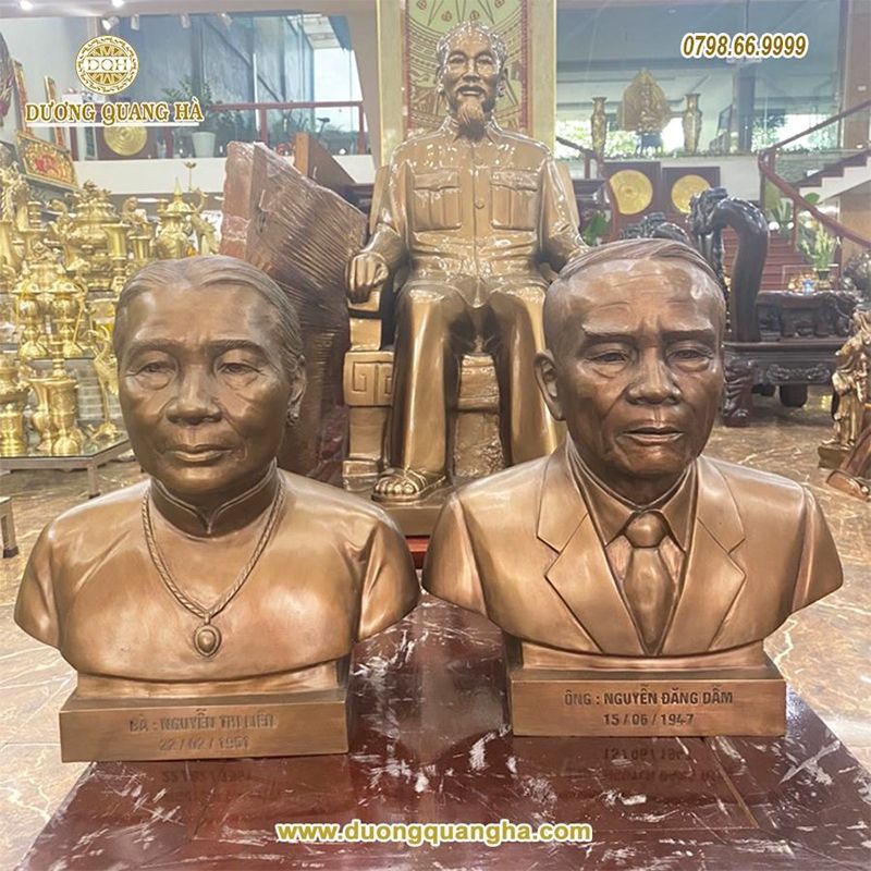 đúc tượng truyền thần 