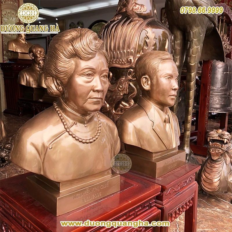 đúc tượng truyền thần 