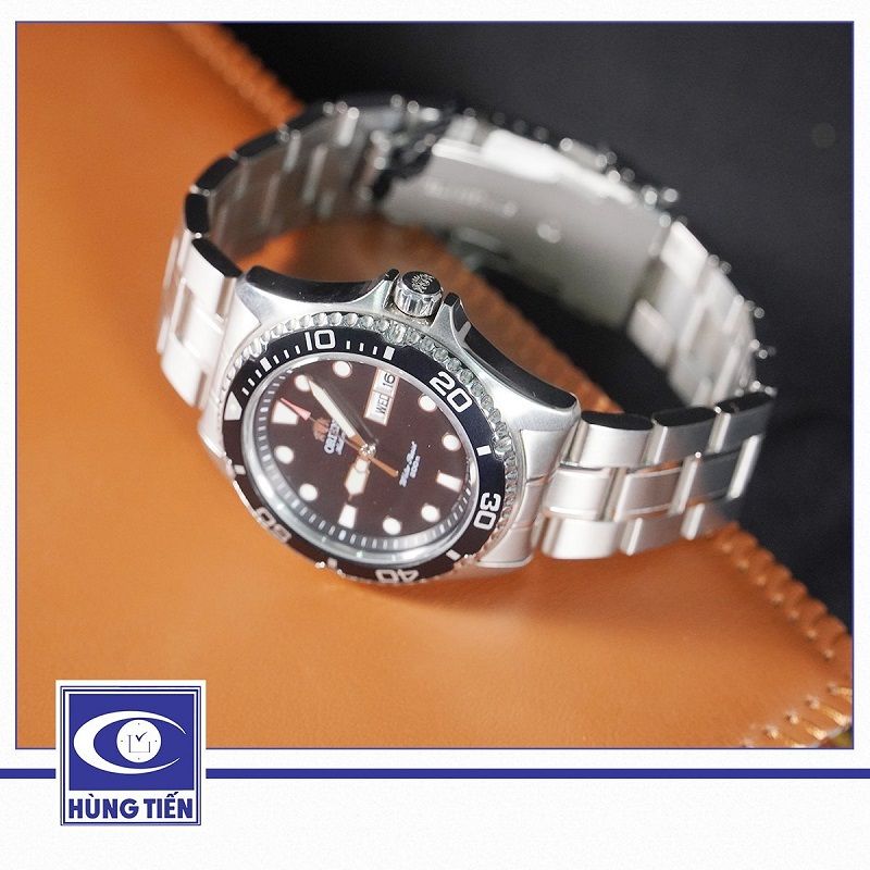 dong-ho-hung-tien-1
