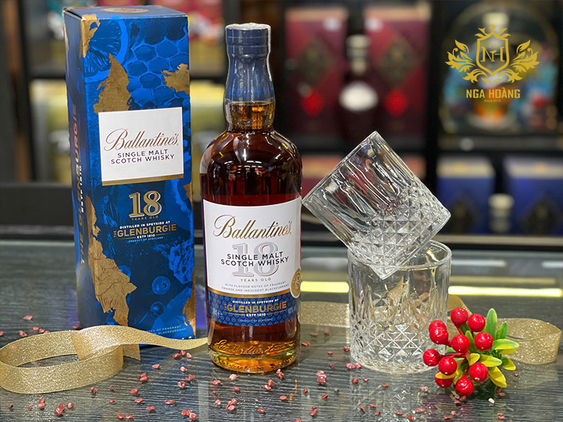 Ballantine’s 18 - Chuẩn mực của blended Scotch whisky cao cấp từ Ballantine’s