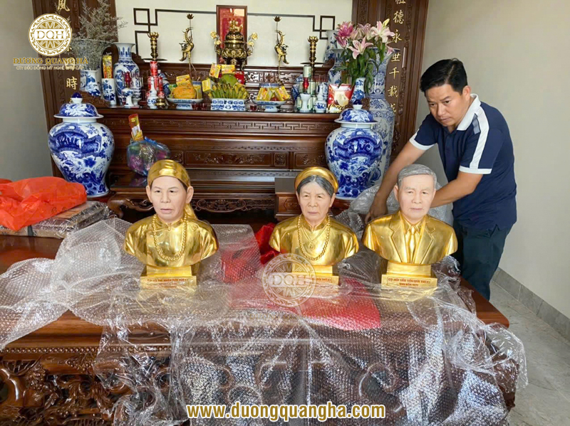Đơn vị nhận đúc tượng chân dung ông bà uy tín
