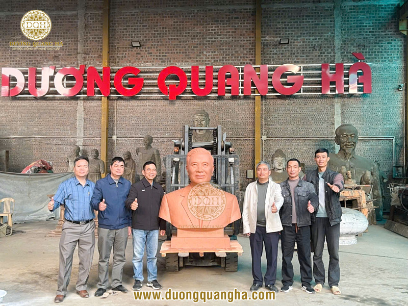 Đúc đồng Dương Quang Hà - Địa chỉ đúc tượng đồng chân dung uy tín