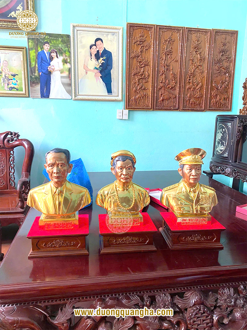 đúc tượng truyền thần