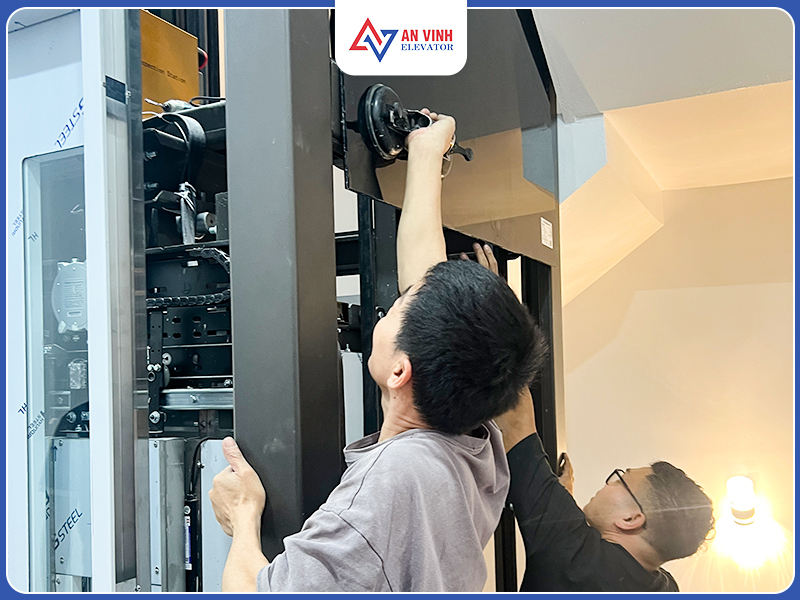 Thang máy kính gia đình