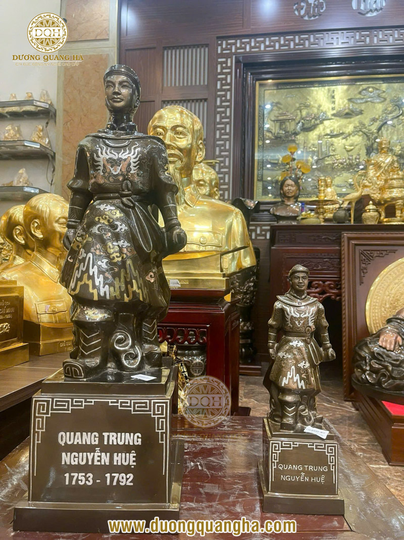 Tượng đài vua Quang Trung