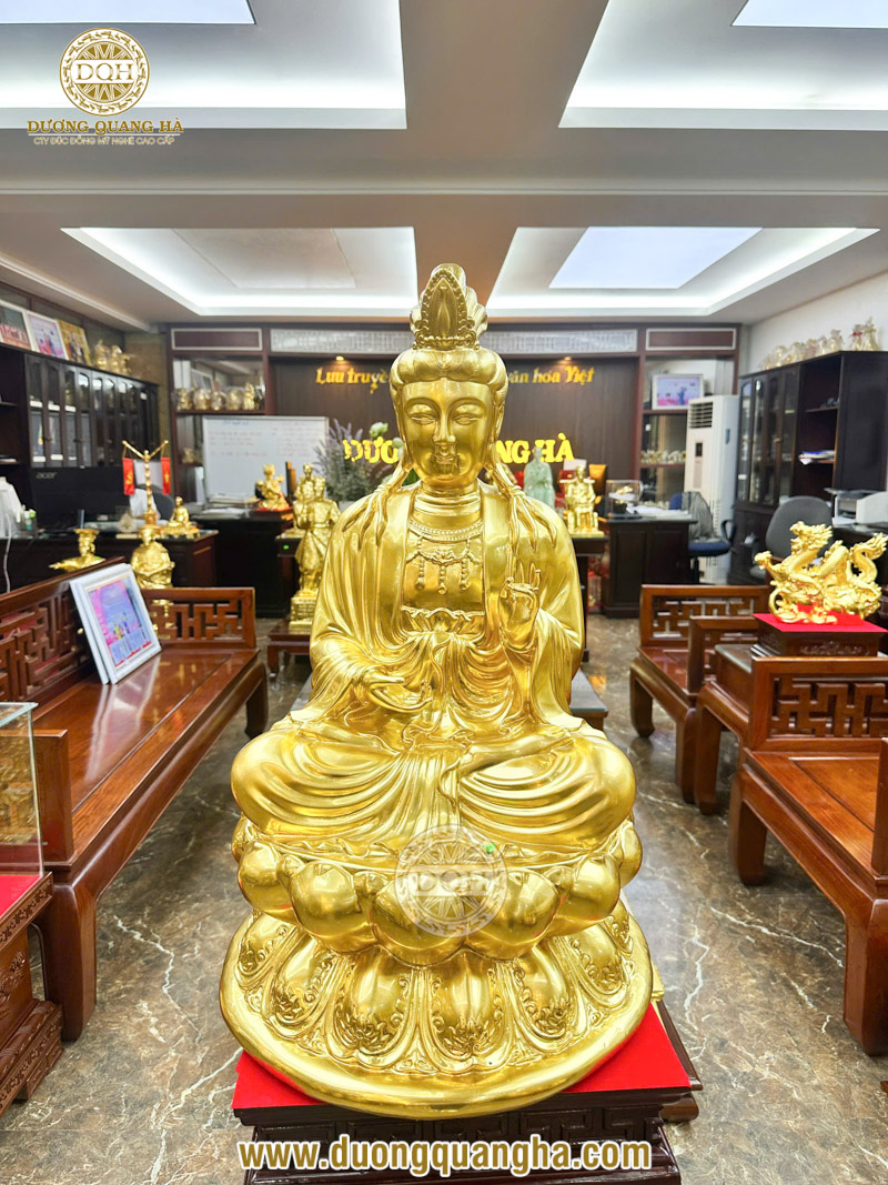 Tượng Phật Bà Quan Âm bằng đồng
